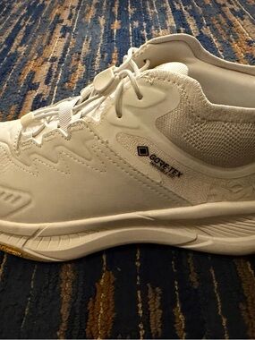 Helly Hansen Men's White GORE-TEX Lightweight Sneaker